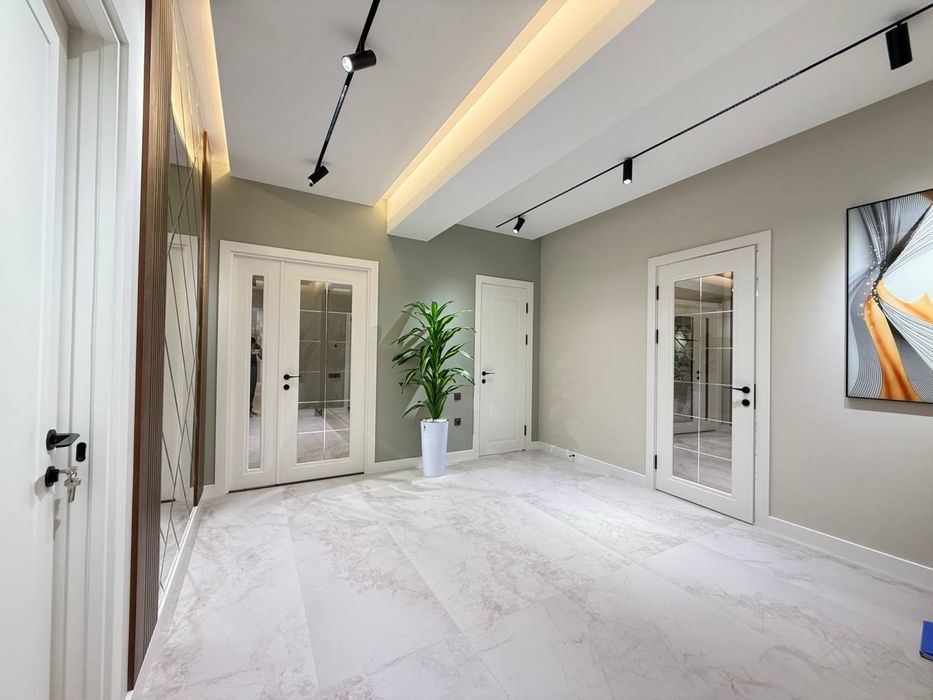 Ул, Тараса Шевченко! Сдается 4-х комнатная квартира в самом центре!