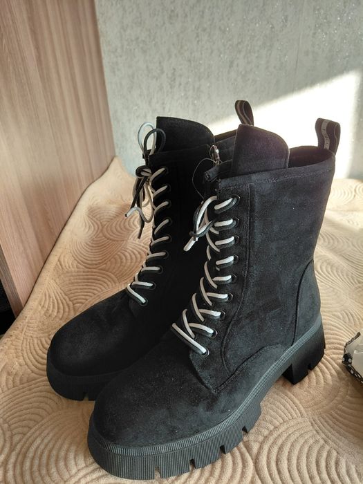 Продам новые зимние сапоги или меняю