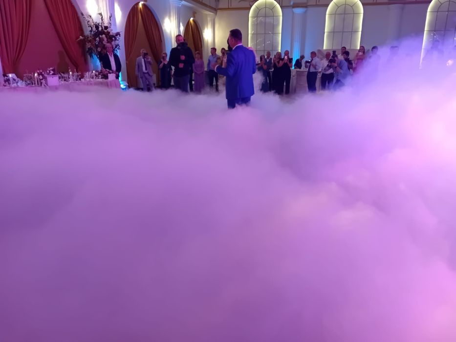 Fum greu Artificii gheață carbonică, echipă și dotări de top