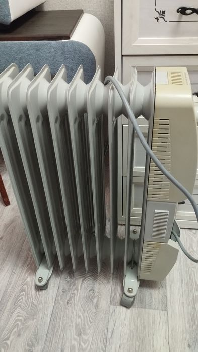 Отдам обогреватель маслянный.