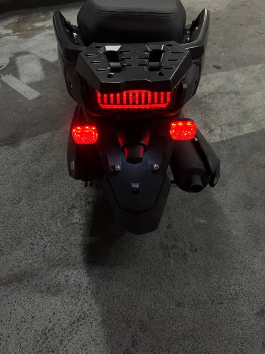 Скутер танк 150кубов состояние как новый