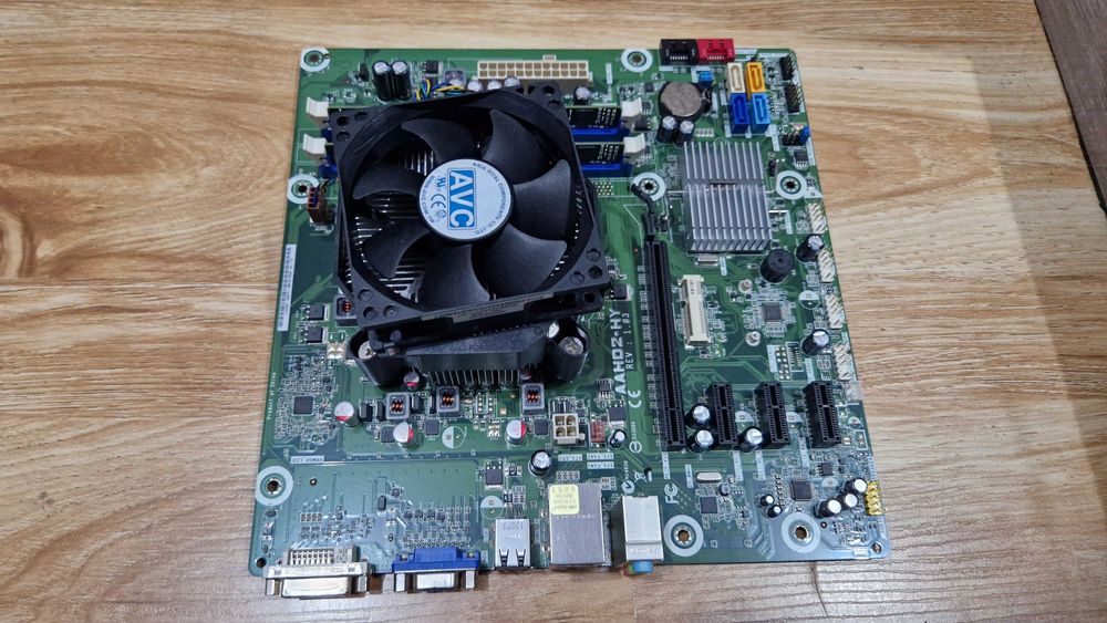 Vand KIT QUAD AMD A8-3870+Placa+8GB RAM+Cooler !! CA NOU !! la 200lei