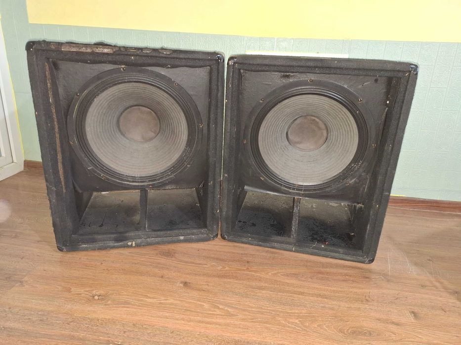 vând sistem de sonorizare complet sau separat