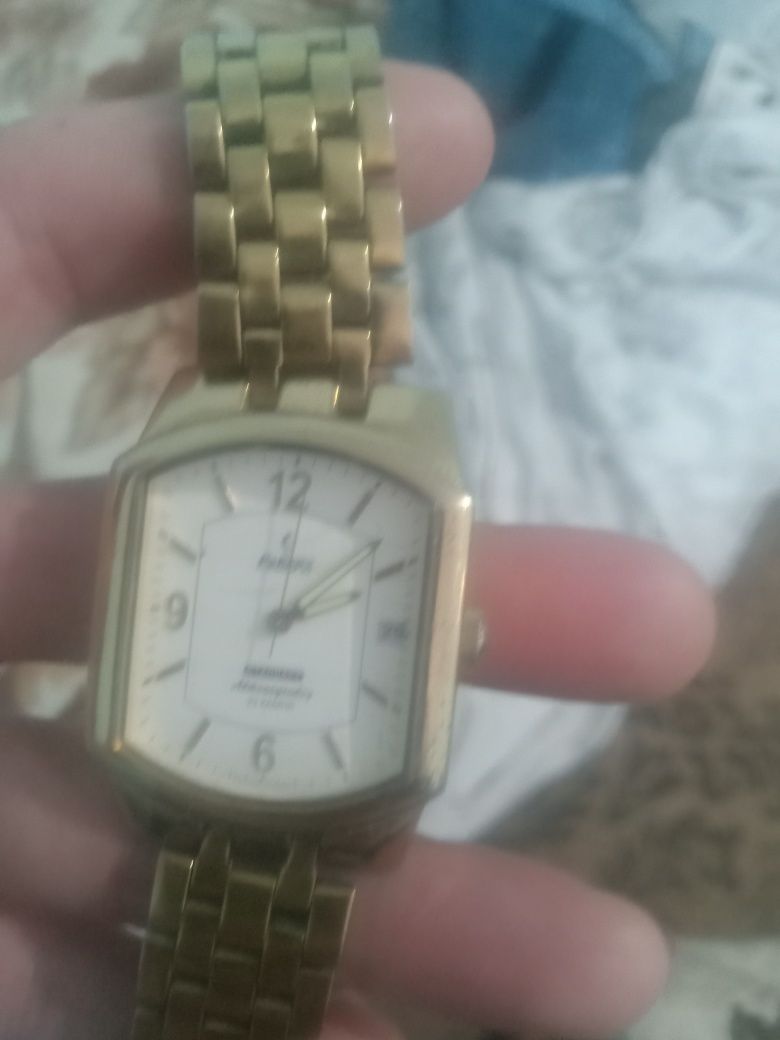 Срочна продам старый чесы