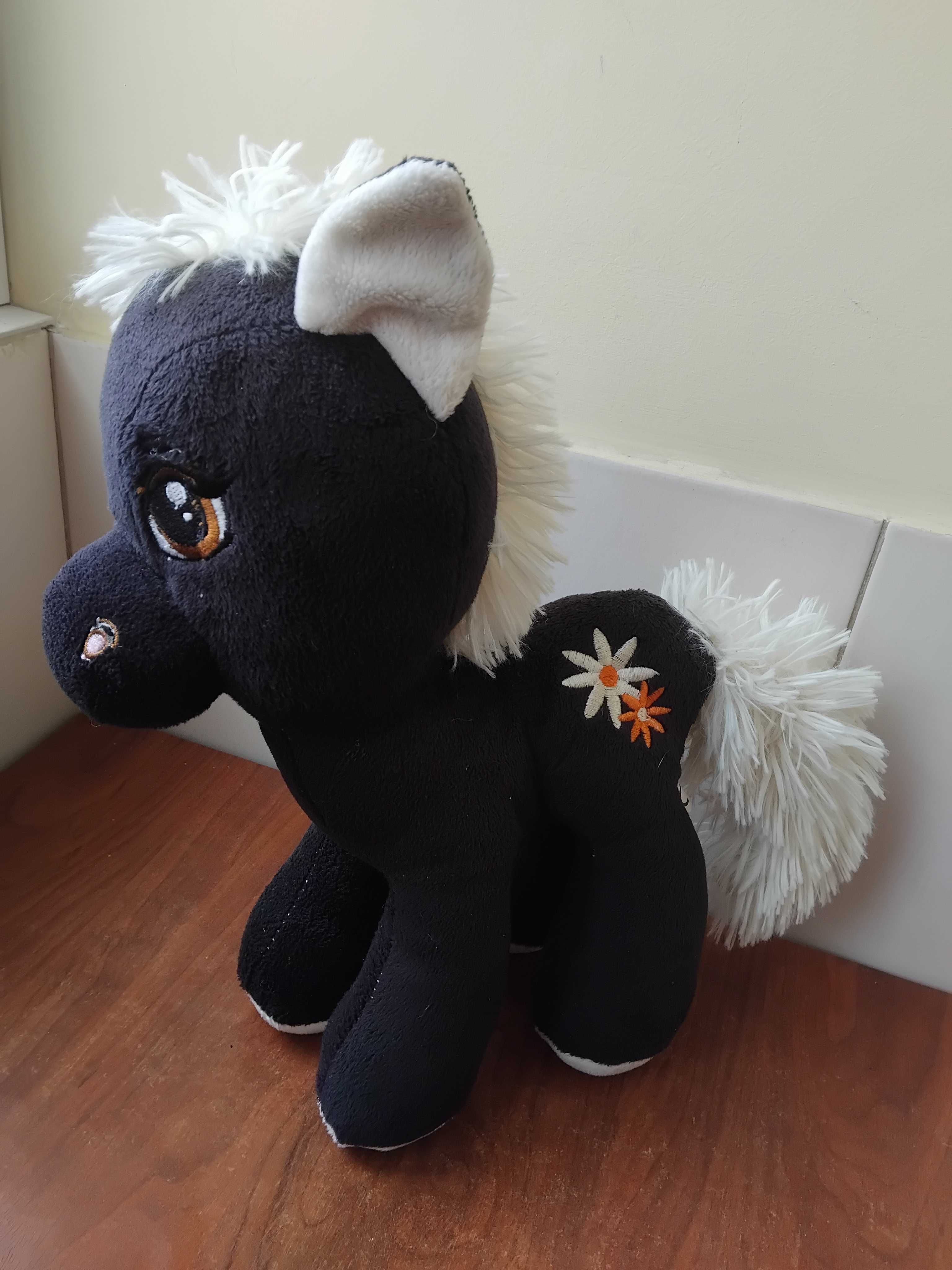 Paul Import Hamburg - оригинална играчка ПОНИ