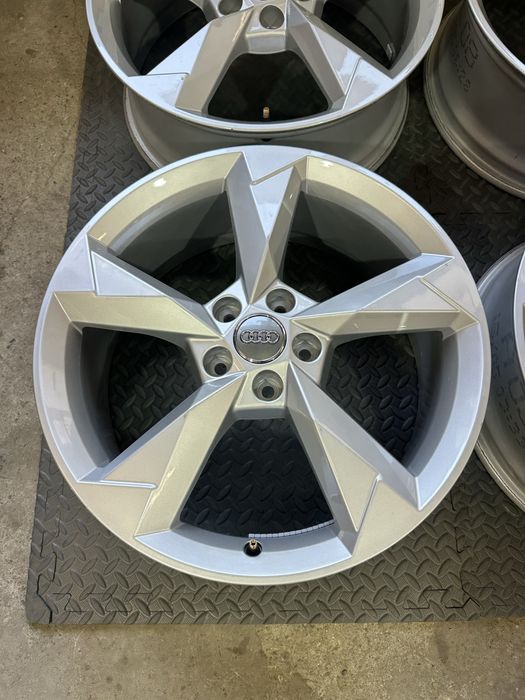 19 цола 5х112 - Audi - A3-A4-Q2-Q3- (VW-Skoda)