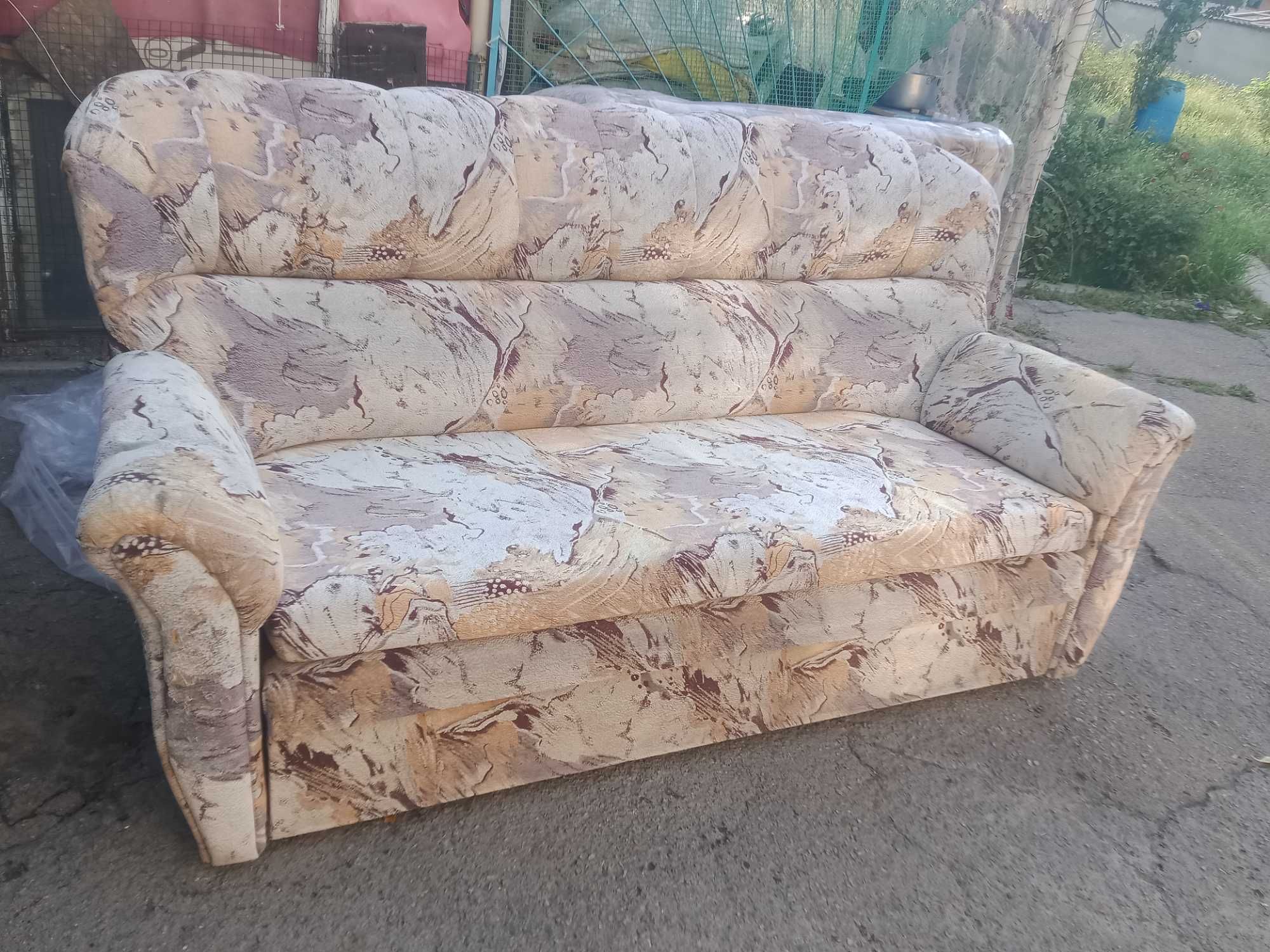 Мягкая мебель диван и софа