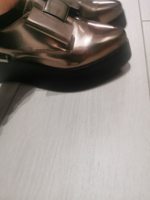 Pantofi dama mar. 35, lăcuiti