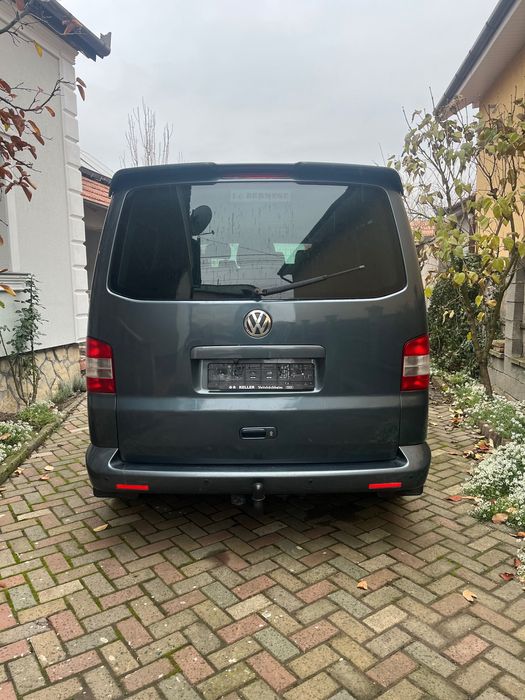 Volkswagen T5 Caravelle  Automatic