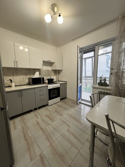 Продам 1-ную квартиру район 8 школа