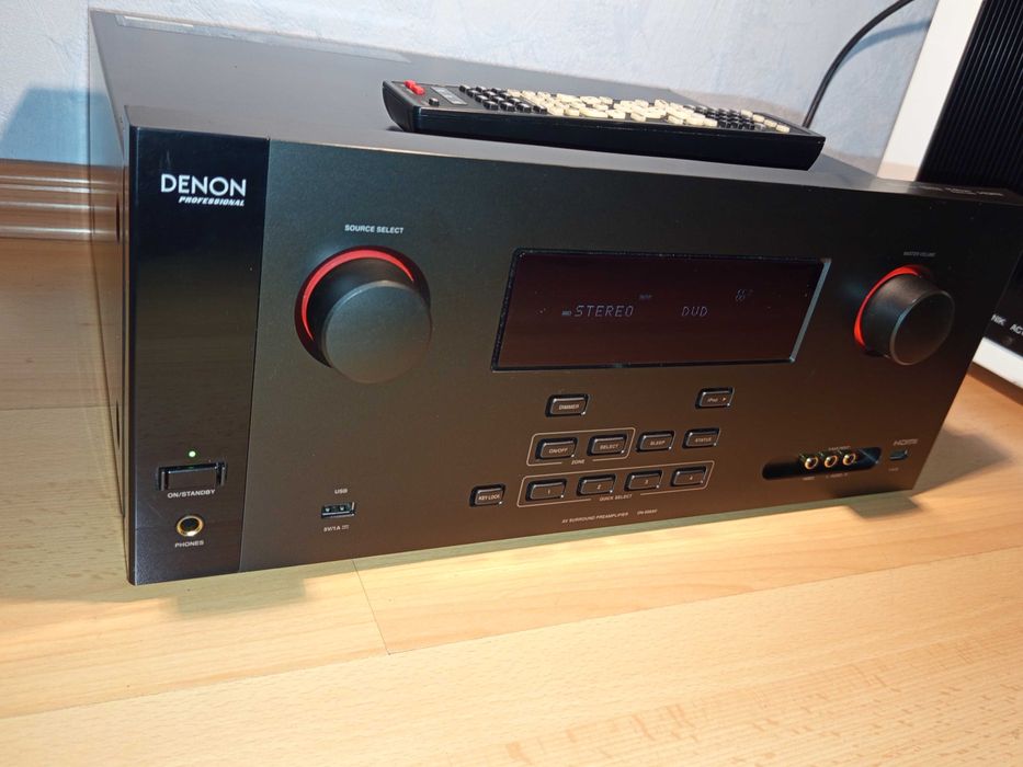 AV съраунд предусилвaтел Denon DN-500AV