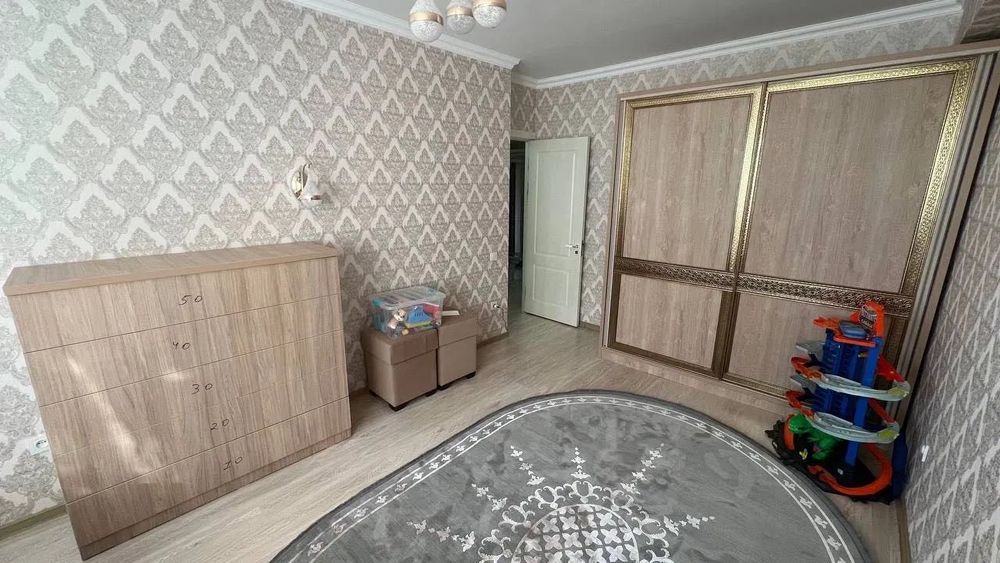 Продам квартиру, свою Ц-4, 5/7/9 109 кв.м ориентир Корзинка/Шедевр