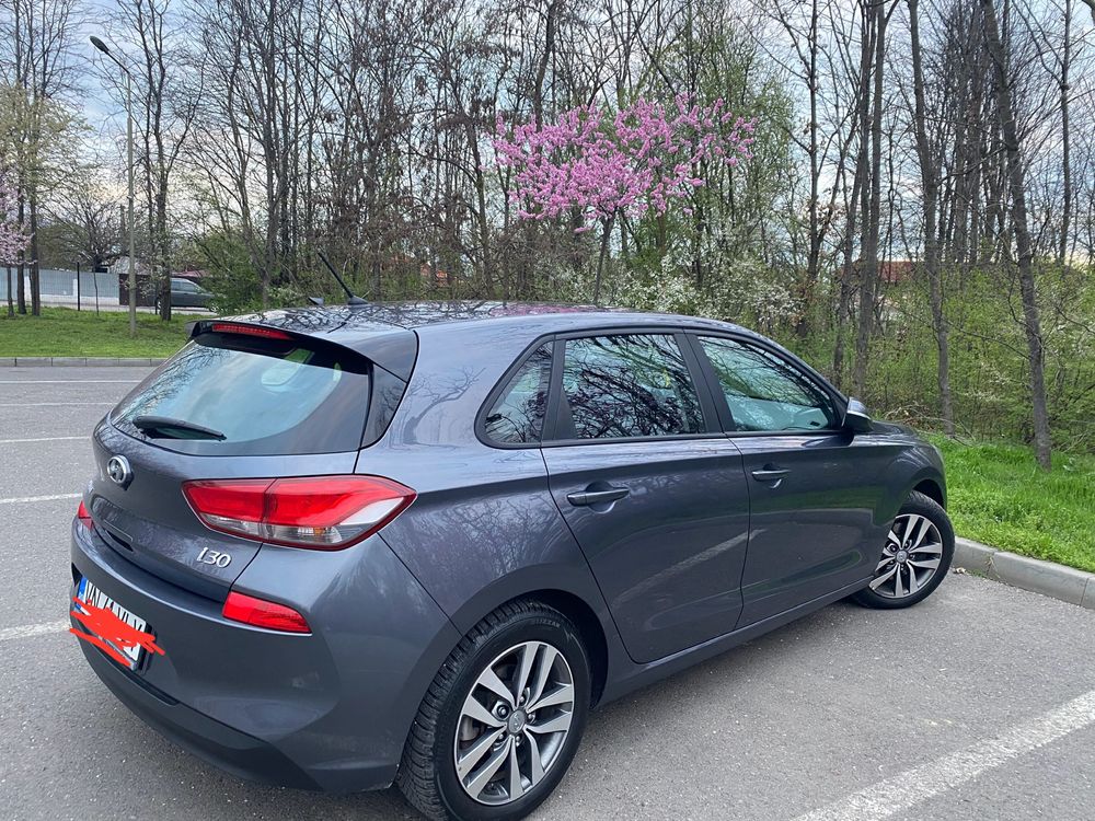 Hyundai I30 autoturism achizitionat nou de la reprezentanta