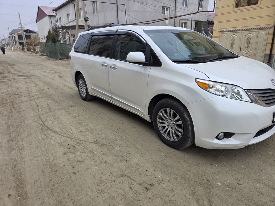 Toyota Sienna 2017