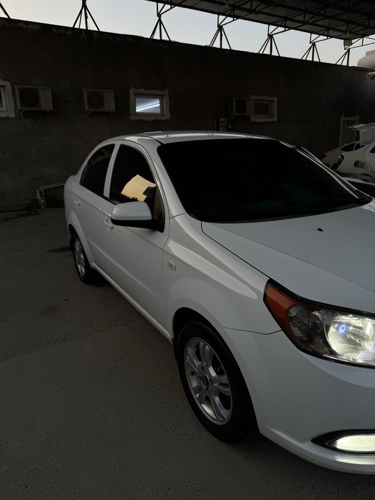 Neksiya 3 avtomat karobka 8500$ kami bor