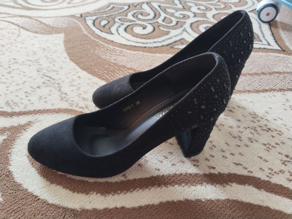 продам женс туфли