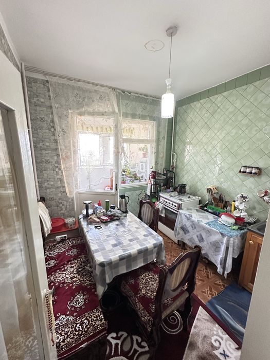 Uy sotiladi! Dom 2/8/9 asia.uz yonida