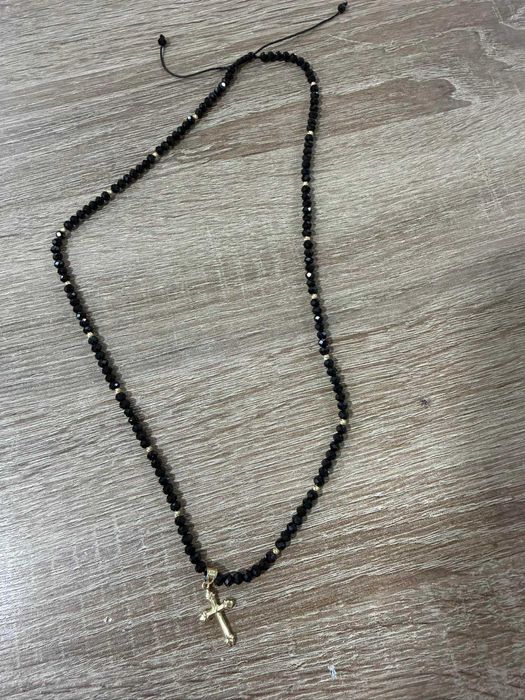 Златен синджир с маниста и висулка