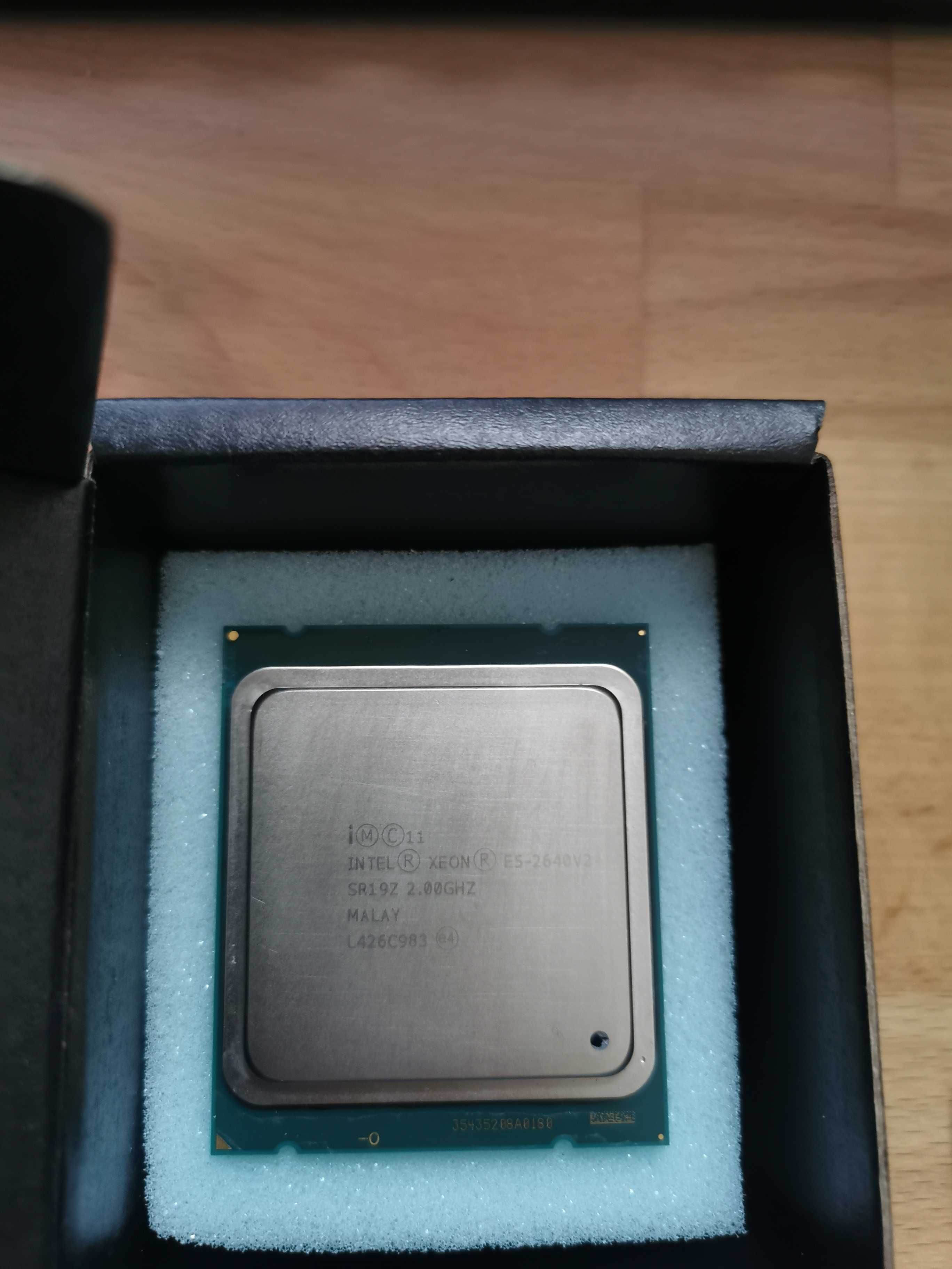 Intel Xeon - 2640V2 and 2420V2