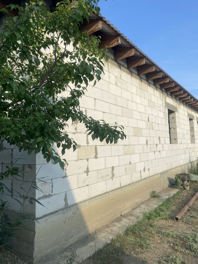 2 үй 1 бағада срочно сатылады