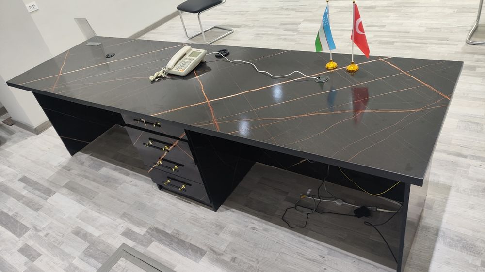 Офис стол отилади