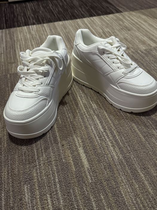 ZARA нови дамски маратонки