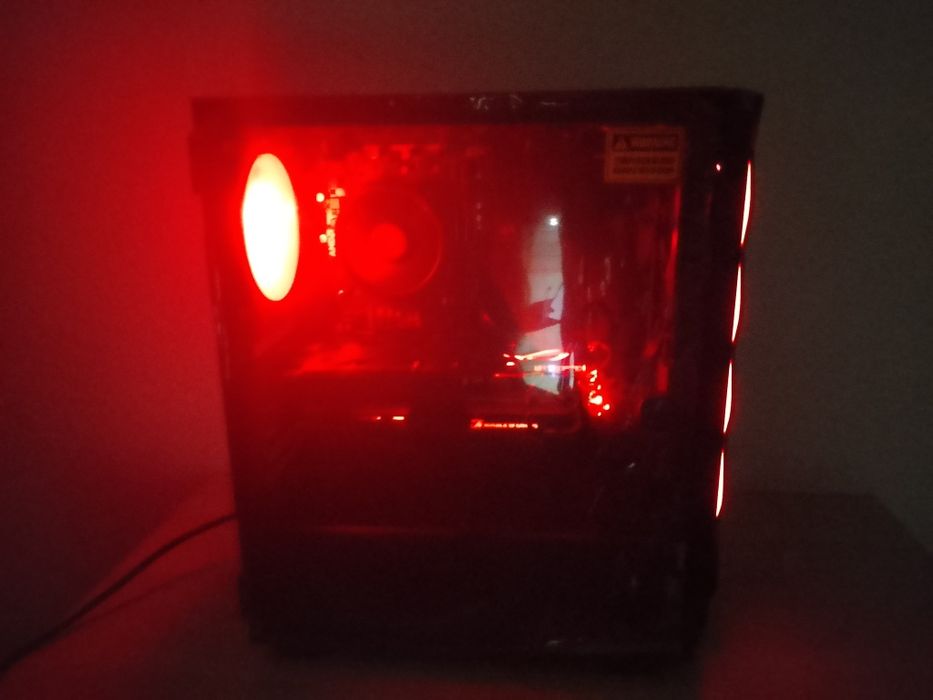 Чисто нов геймърски компютър – RX 5700XT, Ryzen 5, 16GB RAM, 1TB SSD