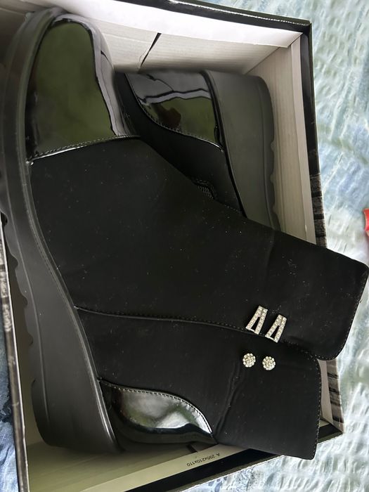 Дамски боти . Състояние :нови