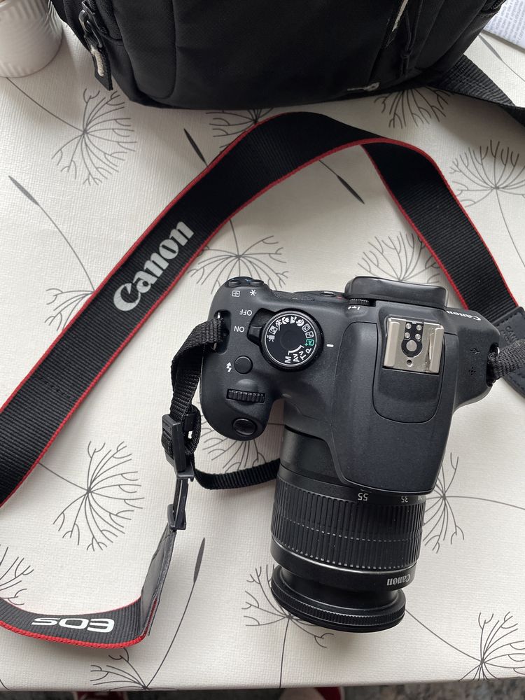 Фотоапарат Canon EOS 1200D тяло + Обектив Canon EF-s 18-55mm f/3.5-5.6