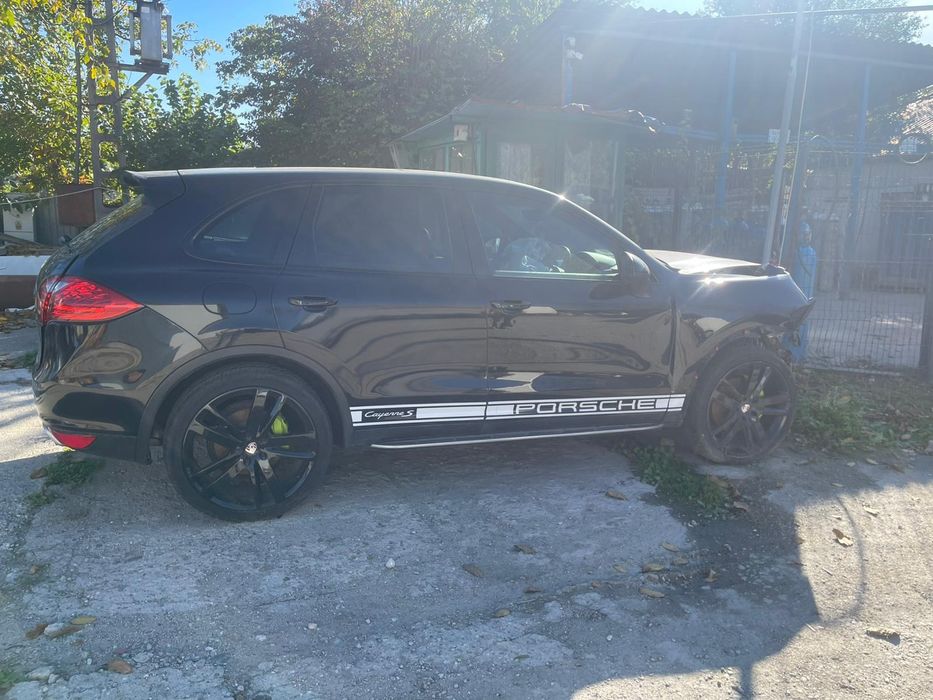 Porsche cayenne 2013 3.0tdi avariat volan dreapta pentru dezmembrari