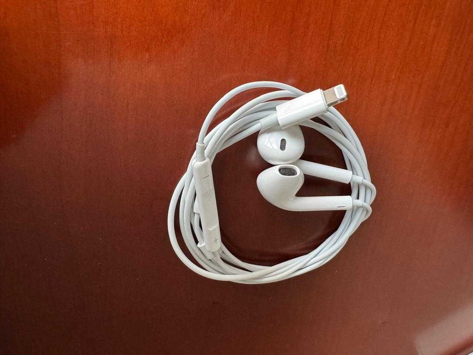 Наушники проводные Apple