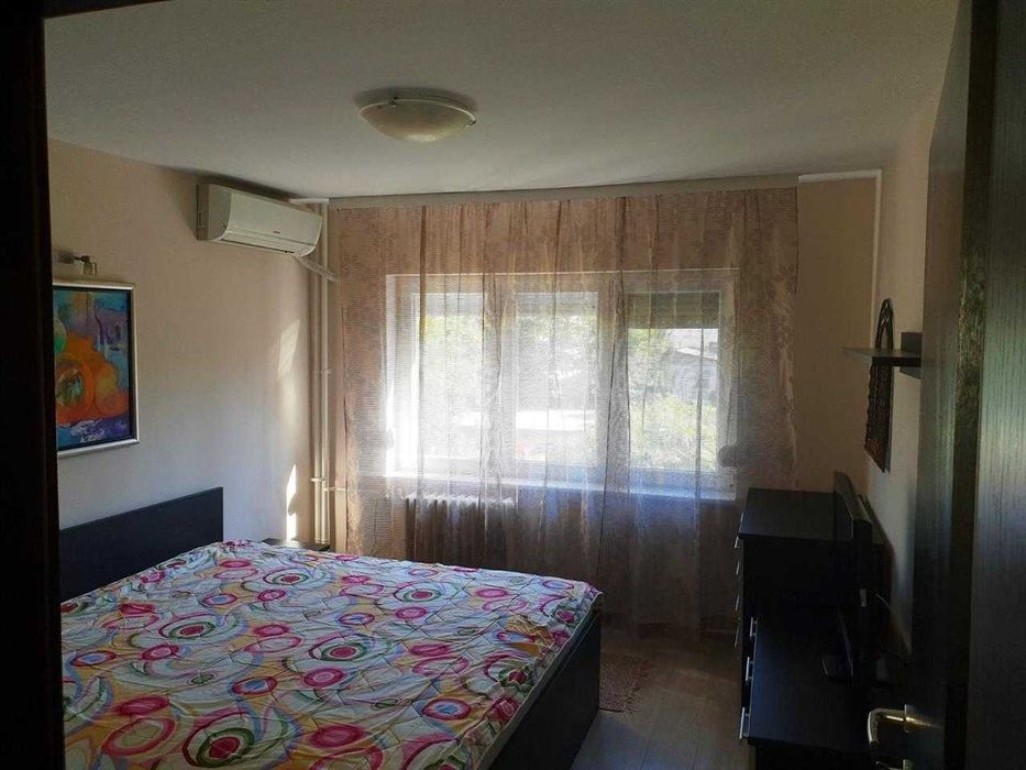 Дава се под наем Двустаен апартамент в Бургас, Изгрев - 63 кв.м за 255 € - Снимка #3