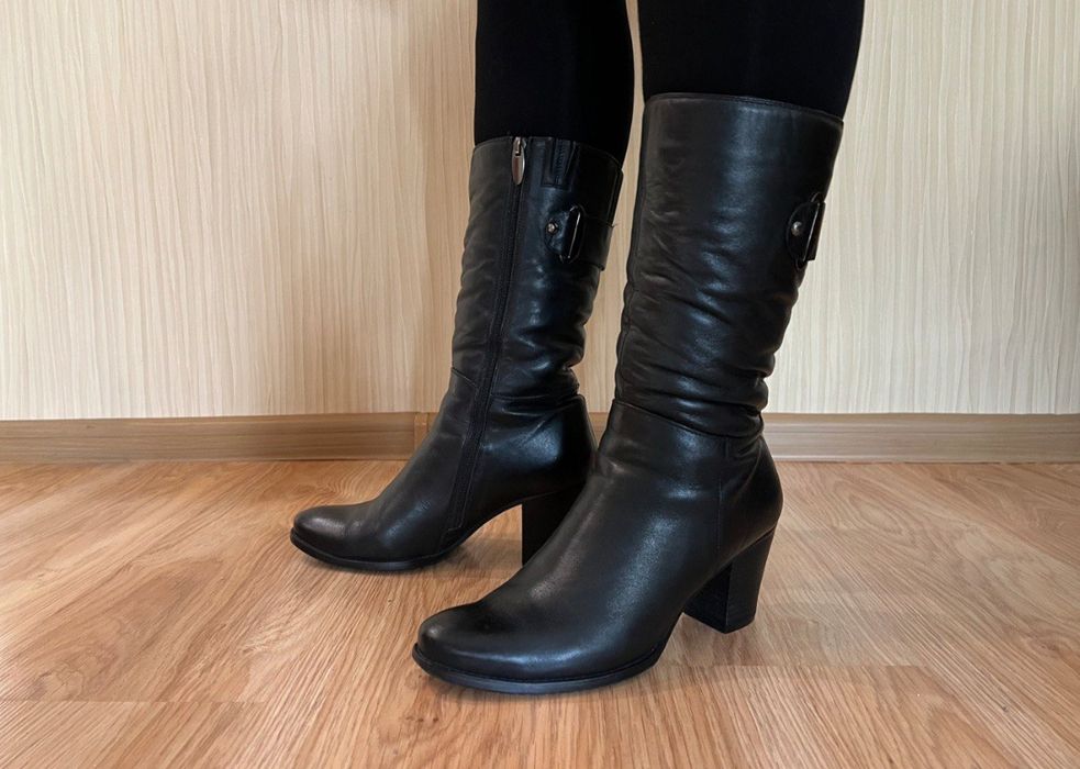 Зимние кожанные сапоги