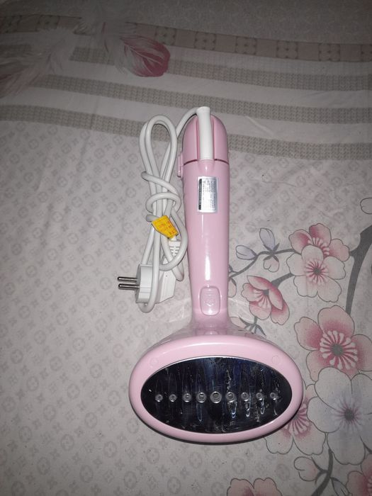 Продаёться паровой утюг фирмы GOSS "ENGLAND1858".на 200 мл.