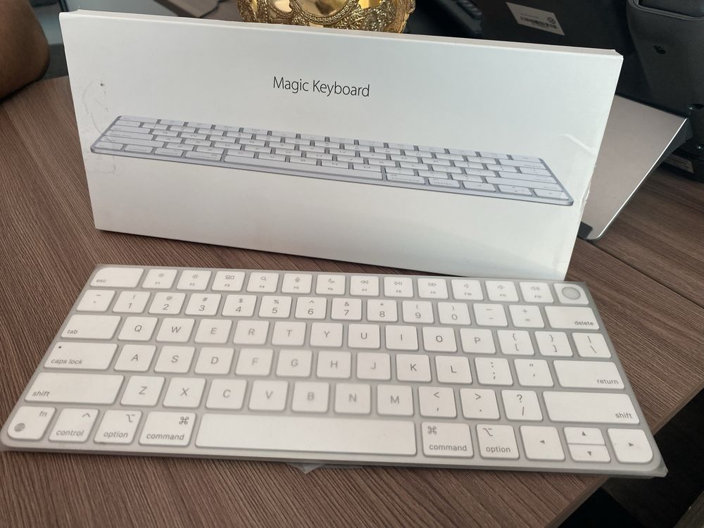 Клавиатура для айфона Magic Keyboard