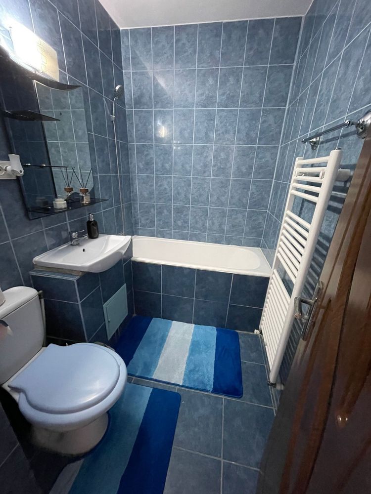 Proprietar Inchiriez apartament zona centrala