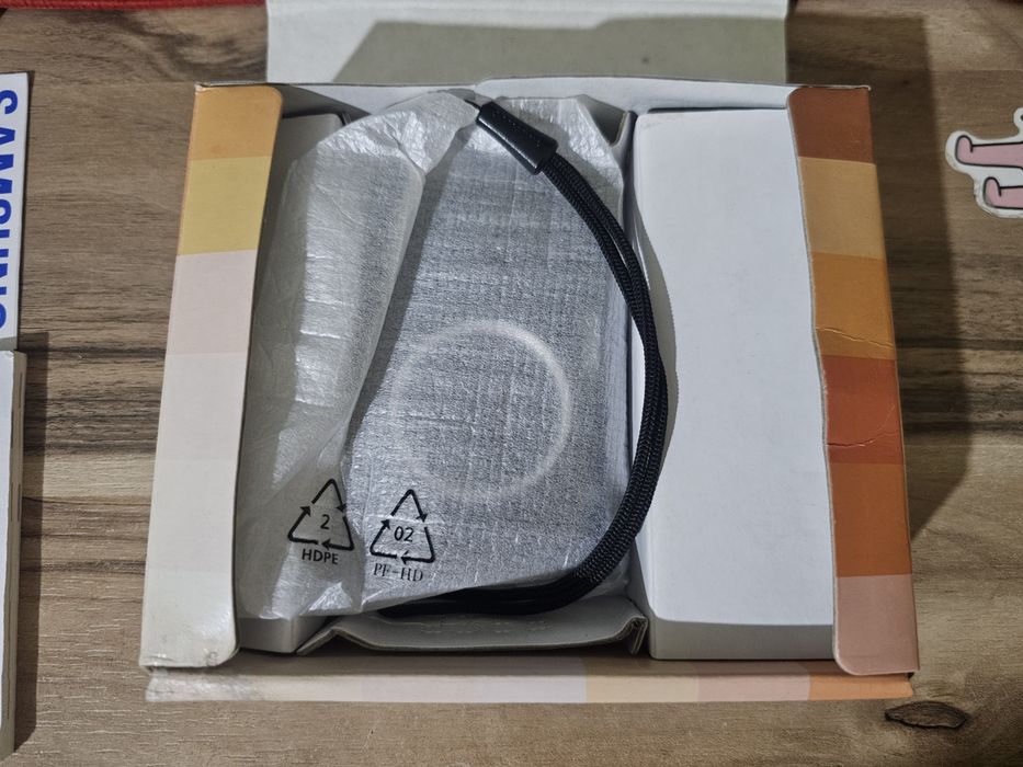 Samsung ES28 Камера + 2GB SD карта + Кабел – Отлично състояние!