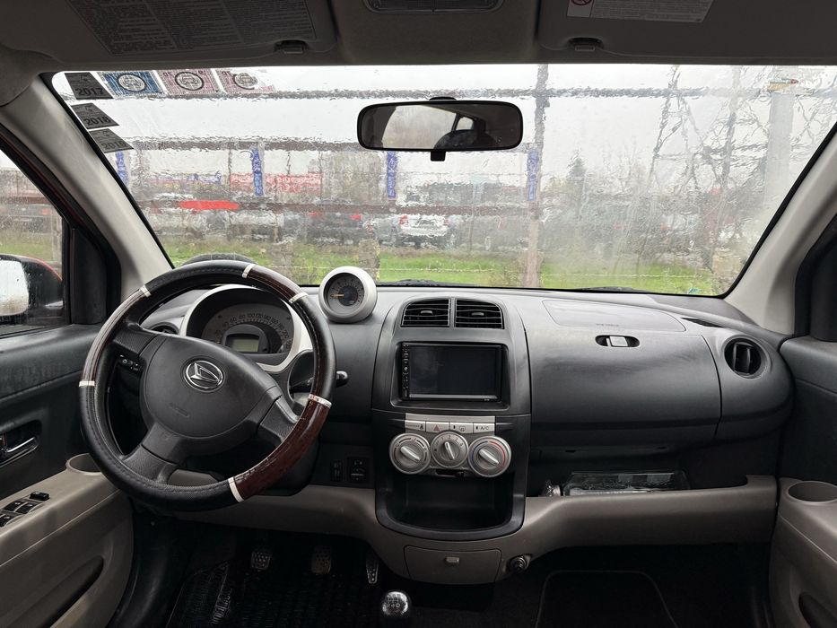 Toyota(Sirion Daihatsu)