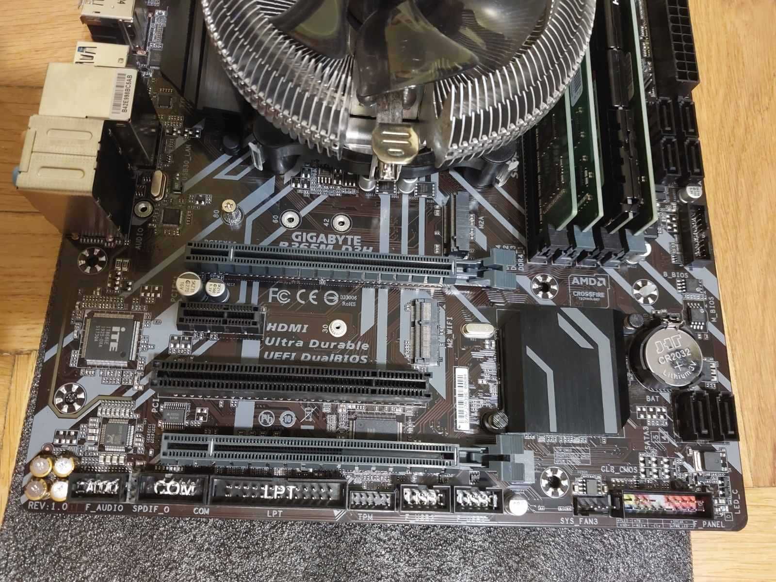 Intel I5 9500 + Gigabyte B365M D3H + 20GB DDR4 2666Mhz