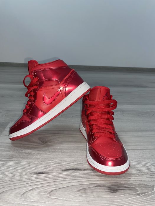 Nike Air Jordan 1 Mid Red Metallic – Noi, mărimea 36