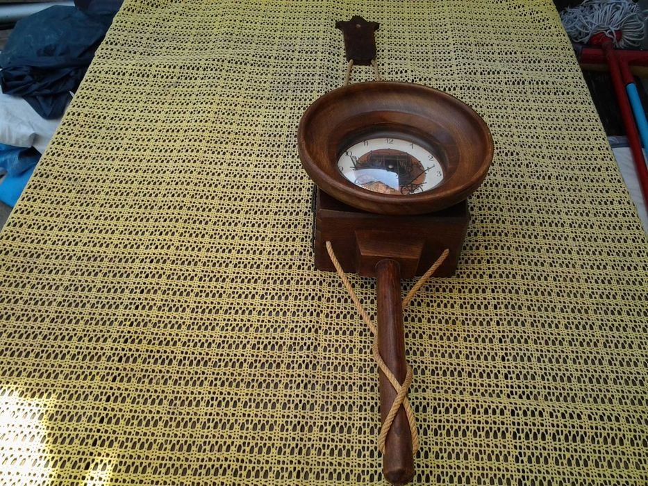 Ceas de Perete Vintage din Lemn, model deosebit