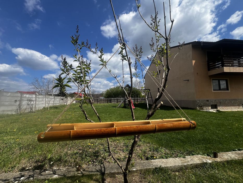 Jardiniere din bambus pentru flori