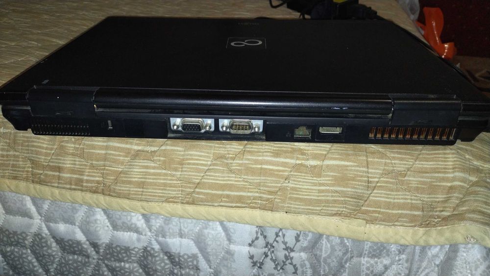 Fujitsu Siemens LifreBook e780