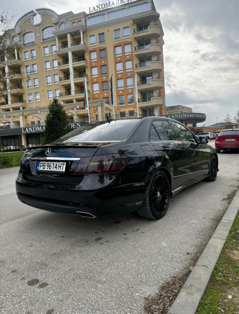 Mercedes E550 w212 2011г