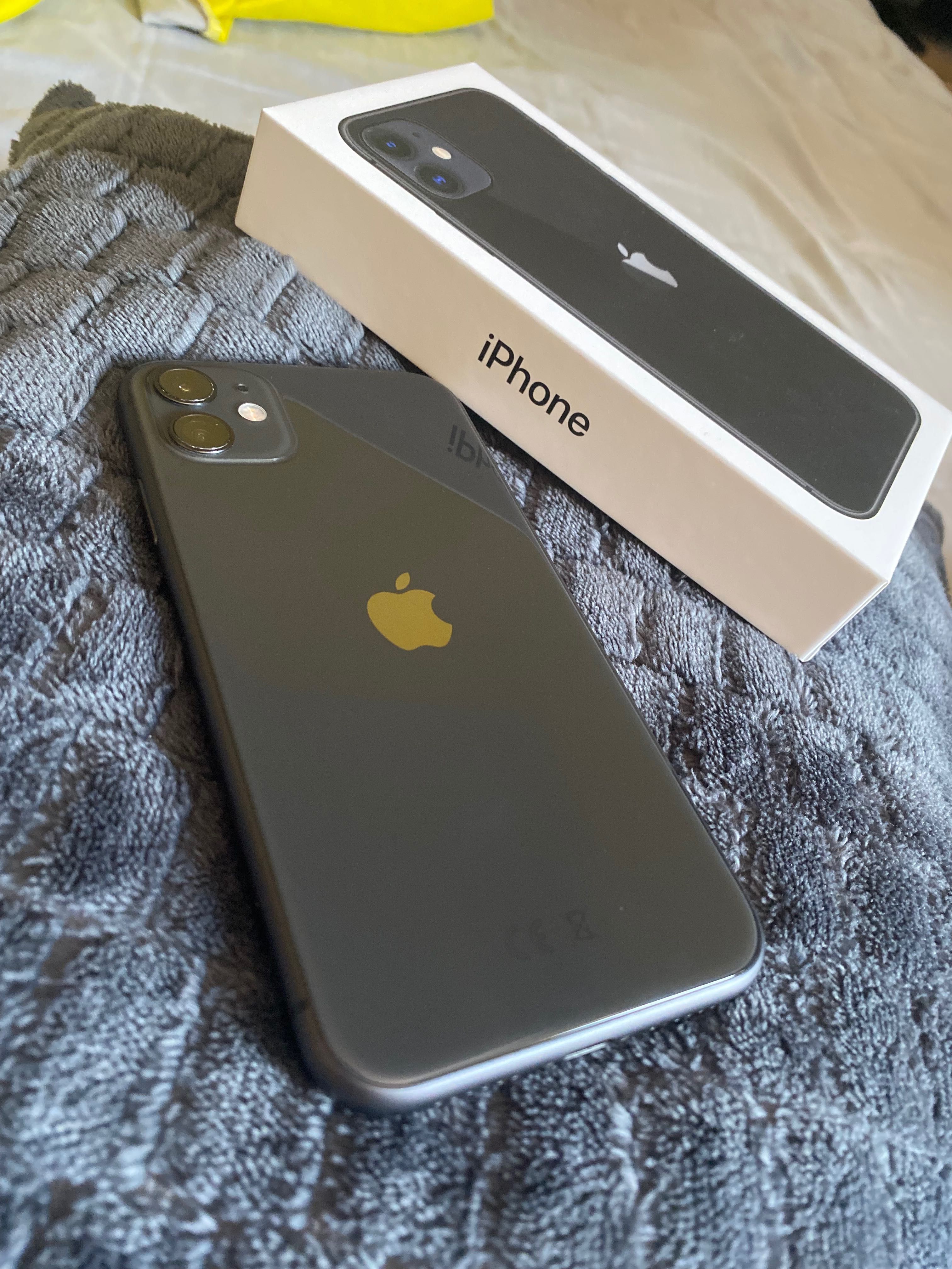 iPhone 11 Black 64gb