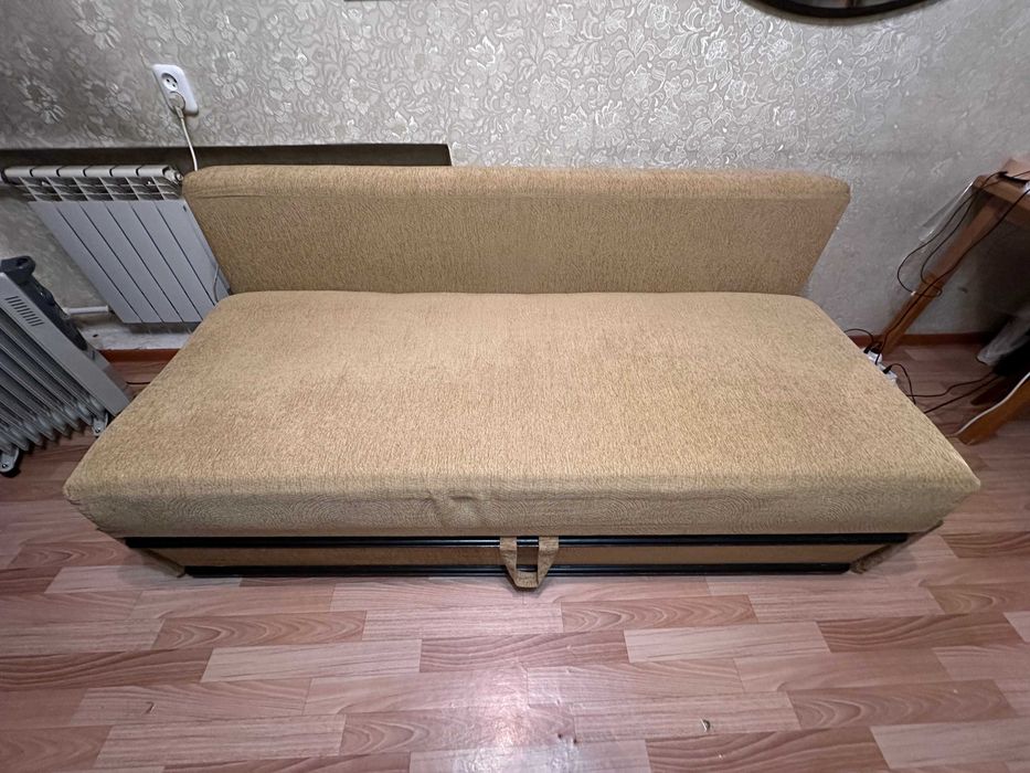 Диван раскладной б/у