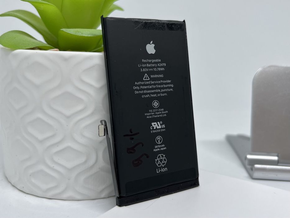 ОРИГИНАЛНА батерия за iPhone 12 / 12 pro, 99% health, от телефон!
