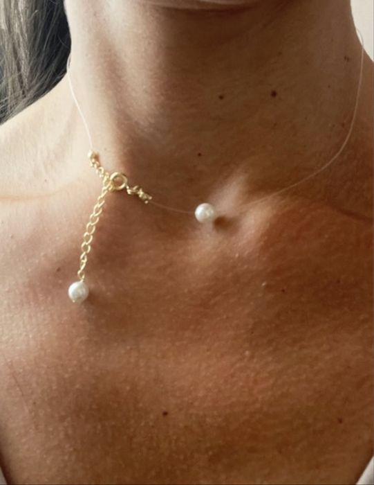 Lantisor cu fir transparent si perluta