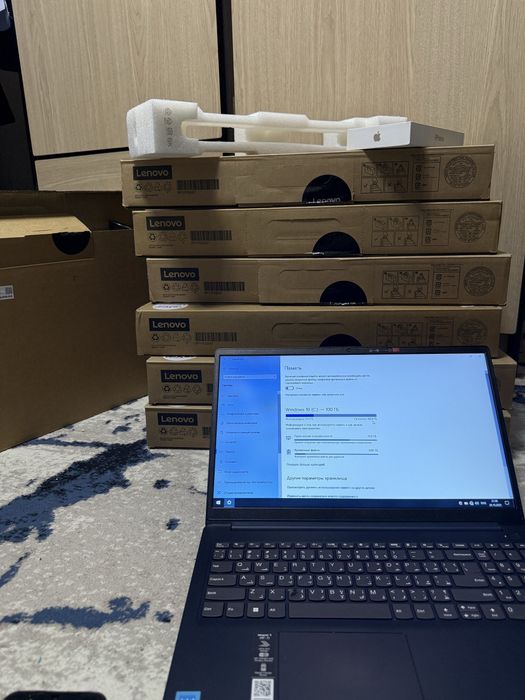 Noutbuk sotiladi , Lenovo