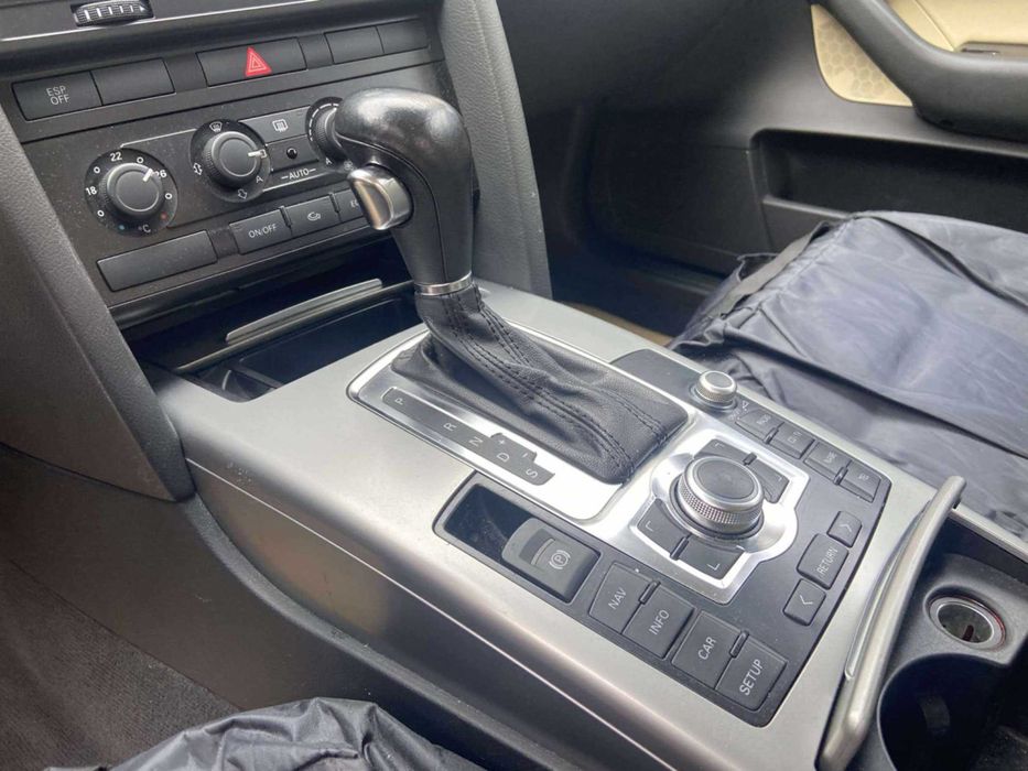 Автомобил Audi A6